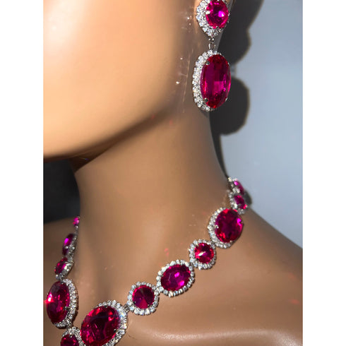 Mesmerized Necklace Set